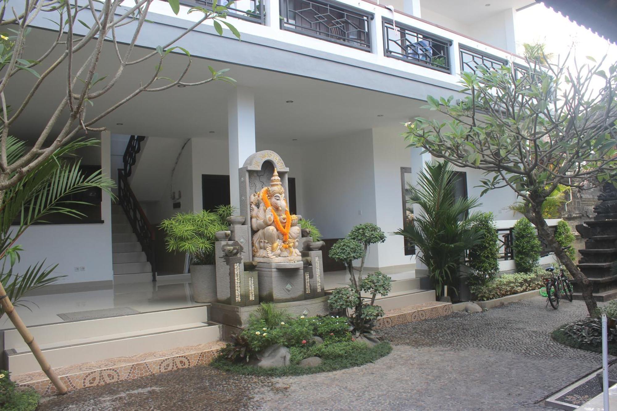 Silvy Guesthouse Canggu Esterno foto